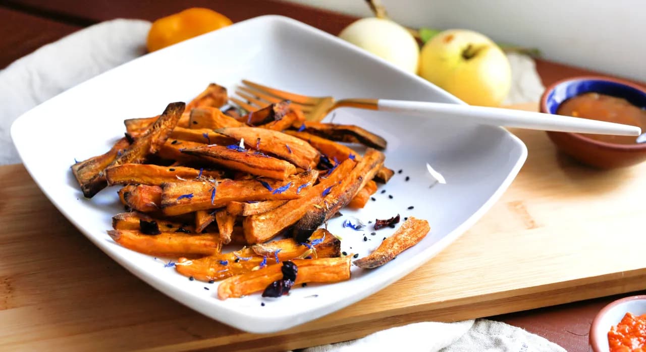 Frytki z batatów ile w piekarniku: idealny czas i temperatura pieczenia